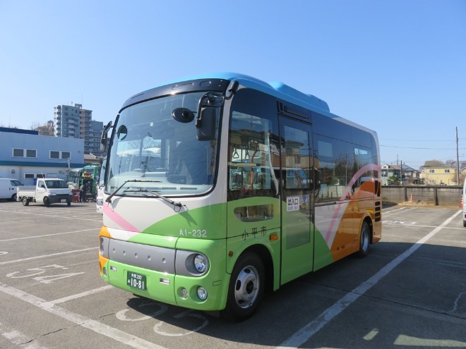 にじバス車両の写真